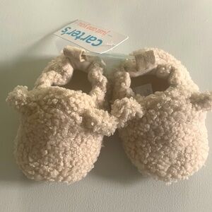New Carter’s Fuzzy Fleece Infant Baby Slippers Shoes Size 0-3 M Neutral